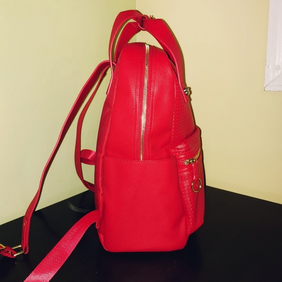 Brand New Disney Store Mickey Mouse Icon Flair Red Pin Backpack Limited Edition - Picture 7 of 10